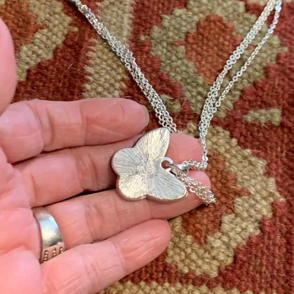 Boho Shell Butterfly Pendant Necklace - Picture 4 of 13